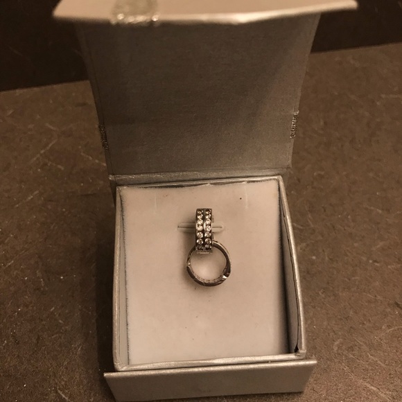 White gold double row of diamond hoop earrings - Picture 5 of 5